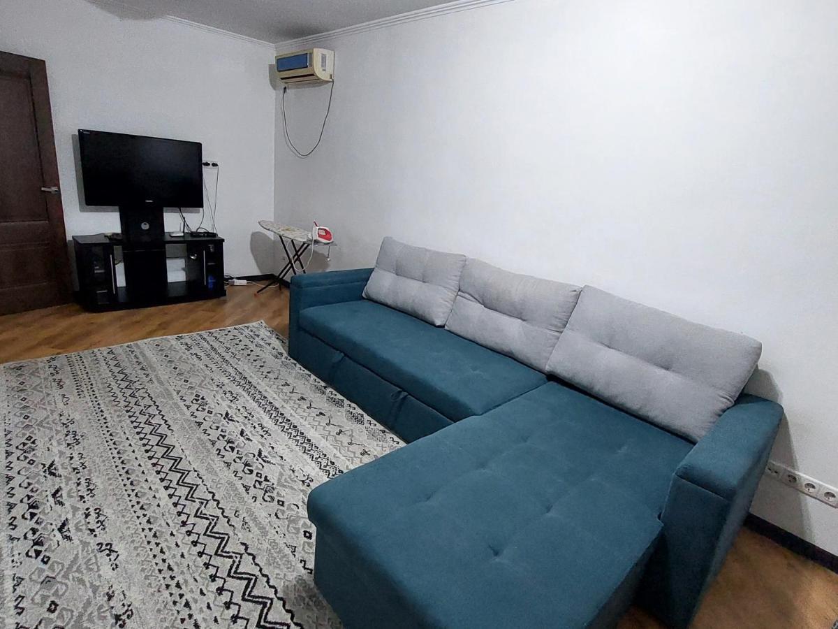 Apartment On Toktogula Бишкек Экстерьер фото